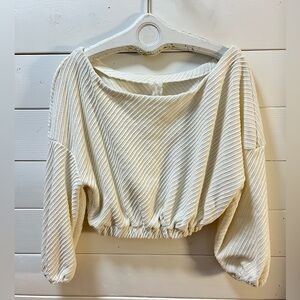SADIE & SAGE – Textured Cream Cropped Top (Estimated M)